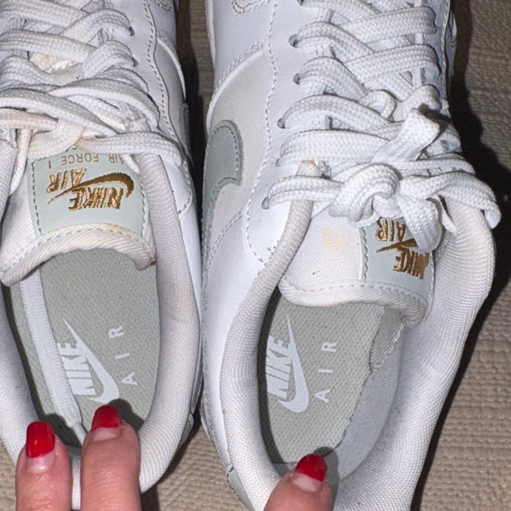 Nike Air Force 1 Low White Gray Gold CZ0270-106. Womens size 8 In EUC. Used once - Picture 8 of 10